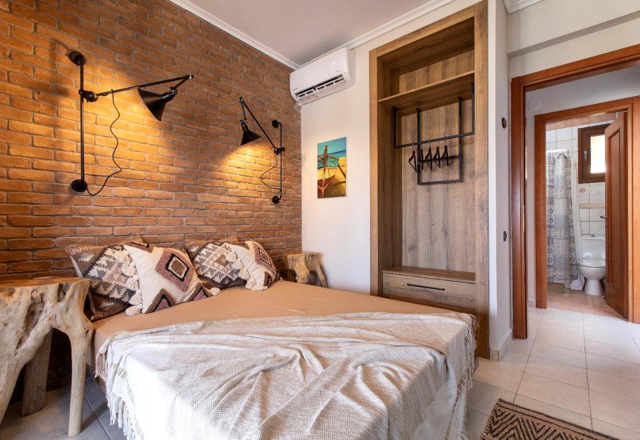 Porto Thea Alexandra Shared Pool Villa, Афітос Екстер'єр фото